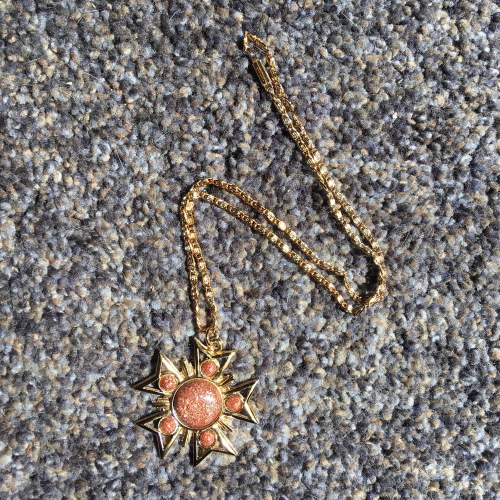 Vintage Glitzy Sun Pendant Necklace - Picture 2 of 15